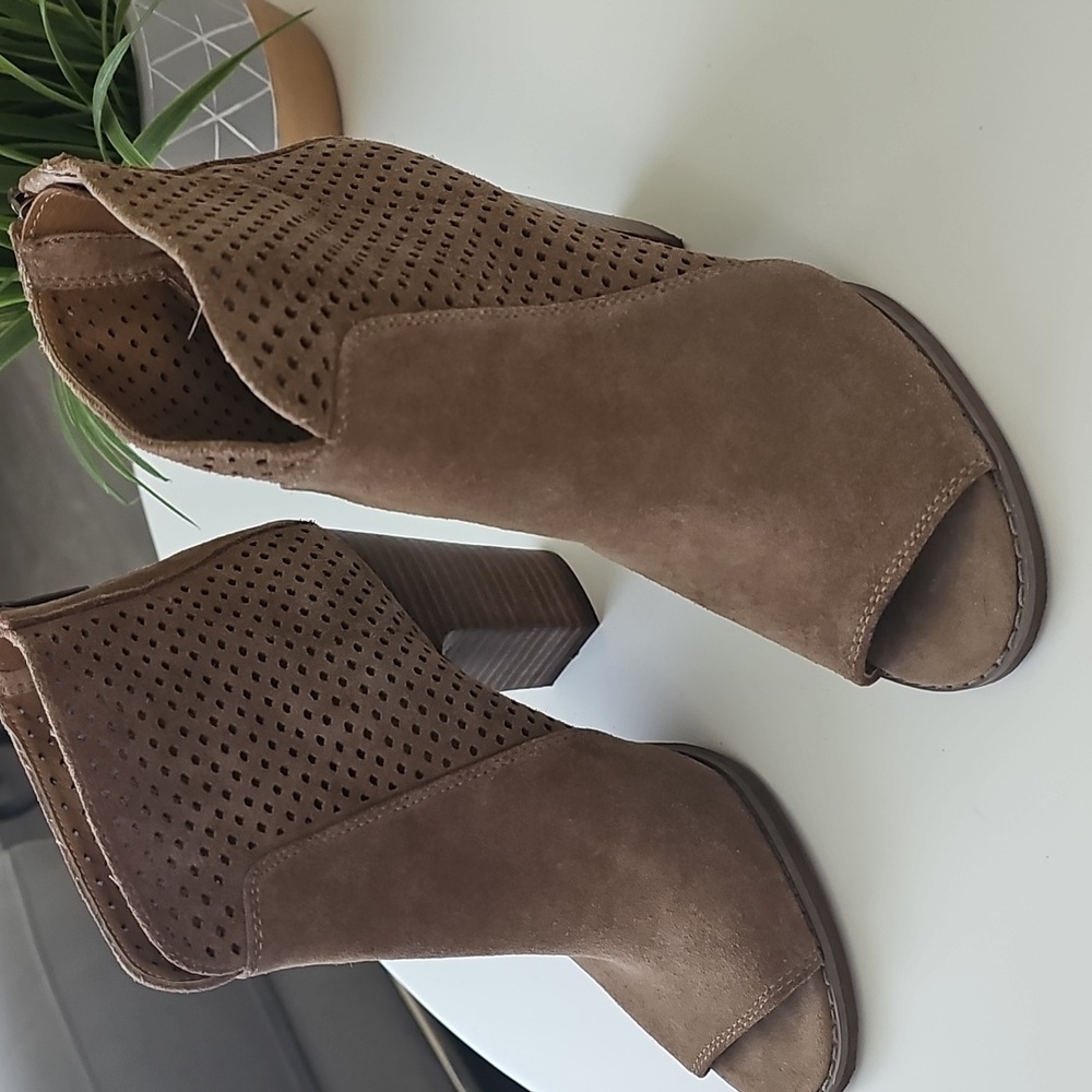 Lucky Brand Lamina Tan Peep-Toe Heeled Boots - Picture 3 of 8